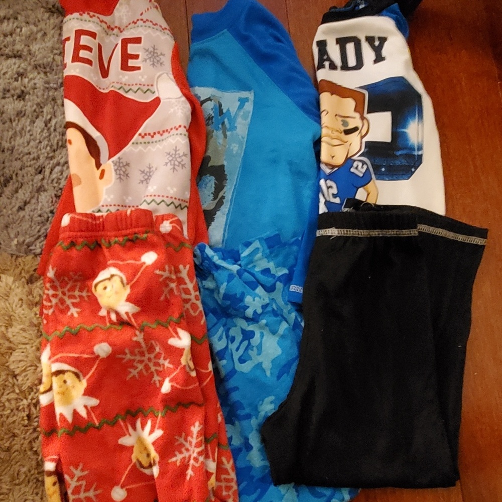 3 sets of pjs